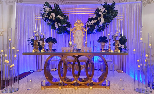 Elegant ring table