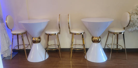 Elegant cocktail table set